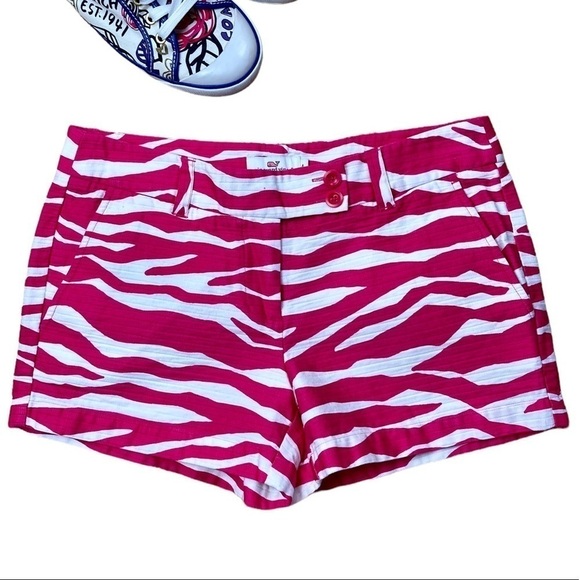 Vineyard Vines Everyday Shorts - Picture 1 of 6